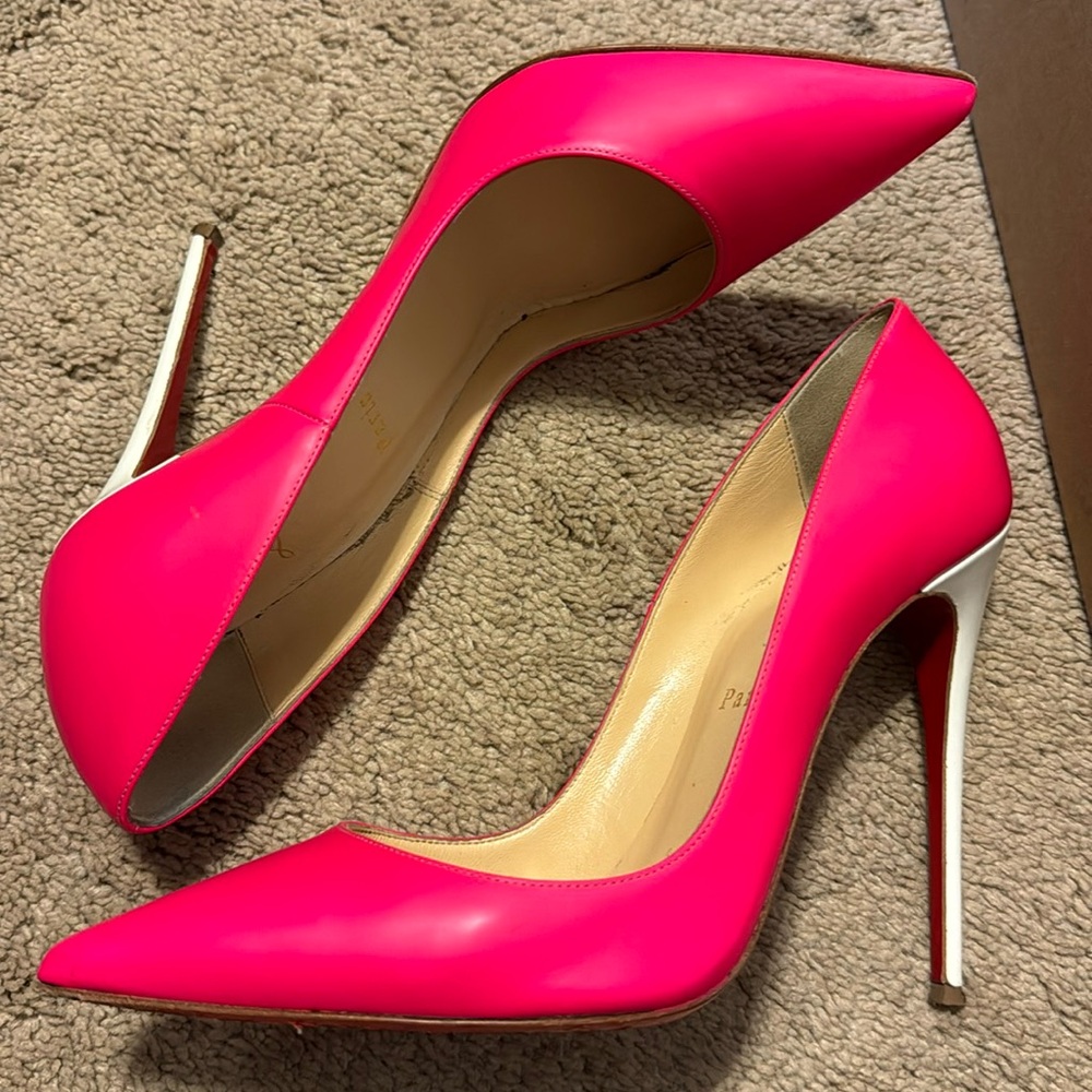 Christian Louboutin Fuchsia Pointed Heels